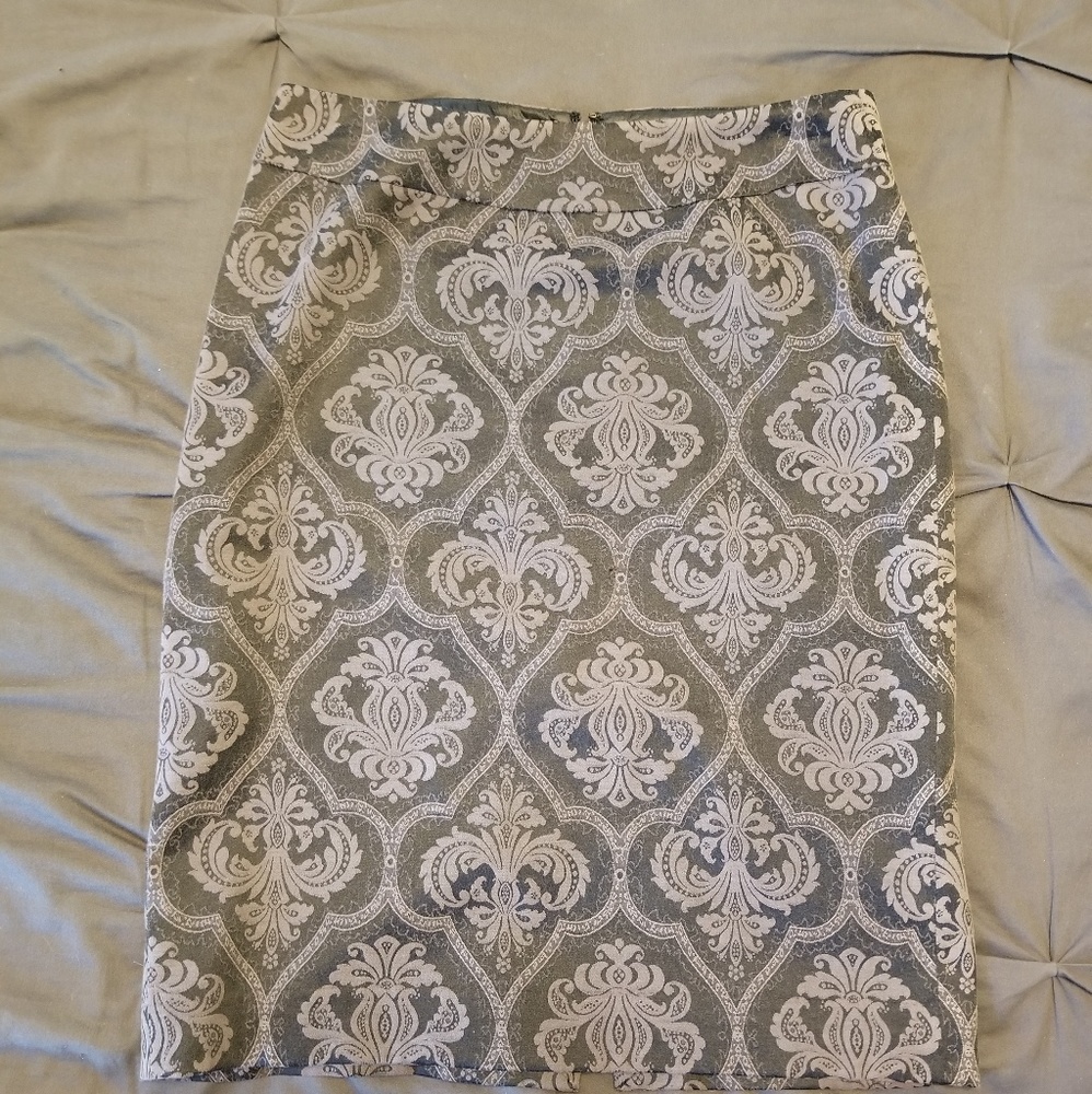 White House Black Market sz 0 pencil Skirt